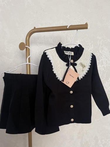 تيور ميوميو صوف مزين بغزل سنارة وازارير لؤلؤ وبروش