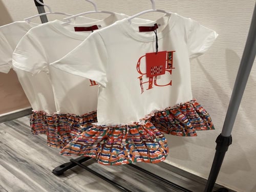 فستانch مزين بكرنيشة من الاسفل