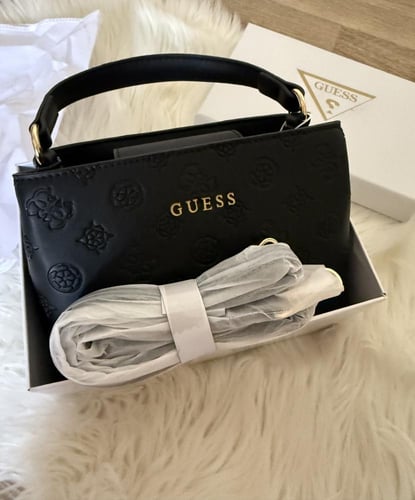 حقيبة جس اسود مع ستراب