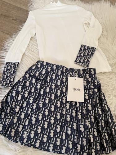 تيور ديور مزين بكسر