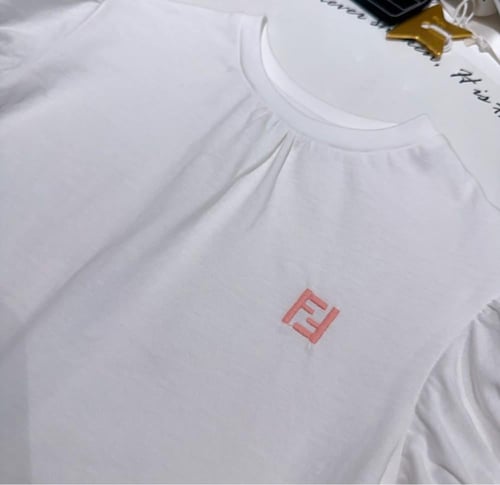 تيور فندي بنفشة رائعة قطعتين