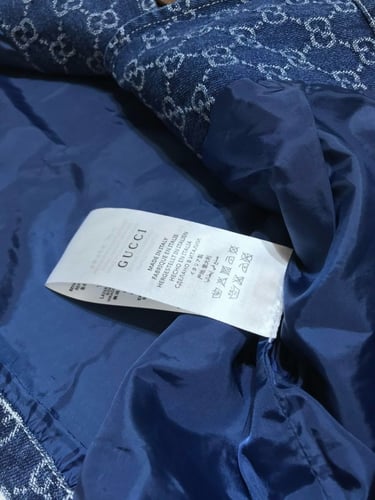 فستان ومعطف ينلبس بطريقتين قوتشي مزين بجلد فخم جدا...