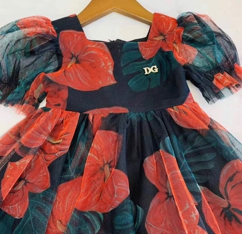 فستان D&G مزين ببروش بفصوص