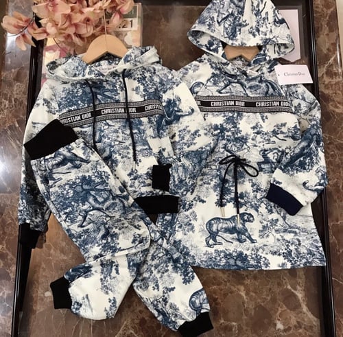 فستان ديور خريفي