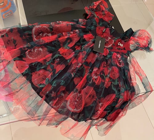 فستان D&G مزين ببروش كريستال