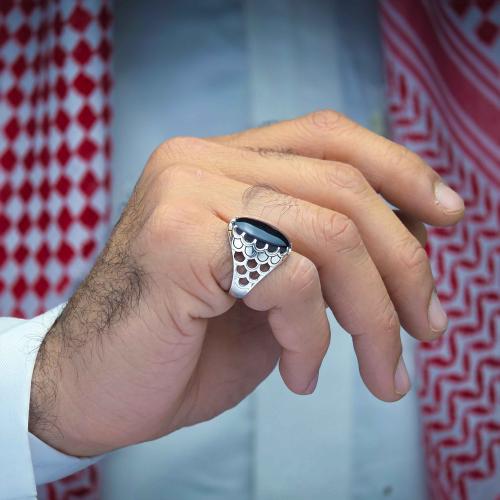 خاتم فضة عقيق يماني اسود