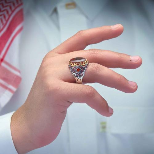 خاتم شبابي عقيق يماني كبدي زعفراني