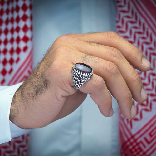 خاتم كلاسيكي عقيق يماني كبدي