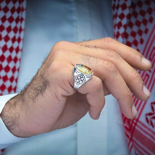 خاتم تراثي عقيق يماني ورد الربيع