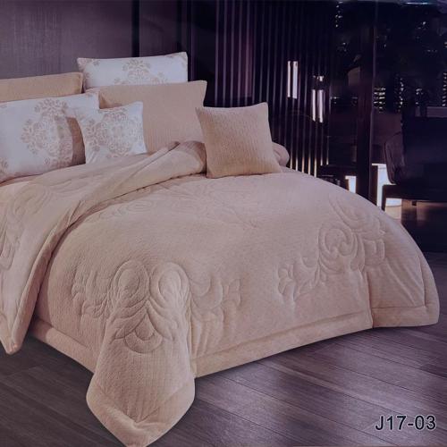 طقم لحاف مخمل فاخر نقش تطريز – 5 قطع