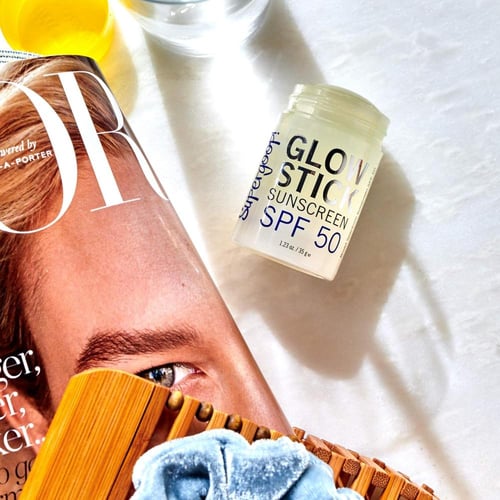 واقي شمس GLOW STICK - 50 SPF