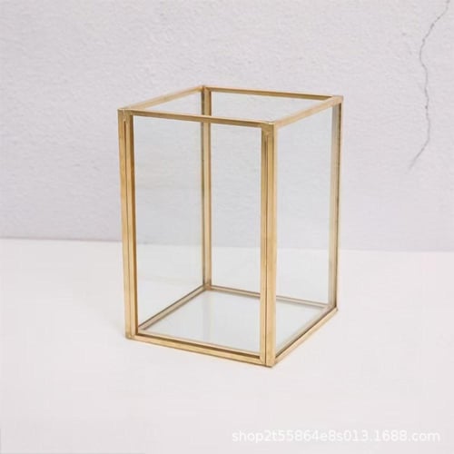 منظم أدوات مكياج زجاج وذهبي - ترتيب أنيق لطاولتك