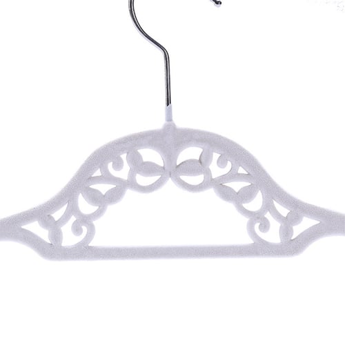 شماعات ملابس بخامة مخملية مانعة للانزلاق، توفير مس...