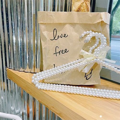 علاقات ملابس لولو