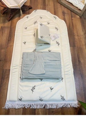 مجموعة الورد المنثور