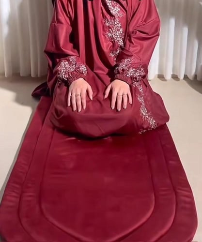 طقمين (2)صلاه من مجموعه غسق