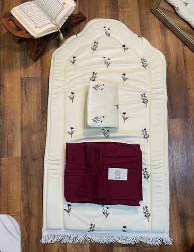 مجموعة الورد المنثور