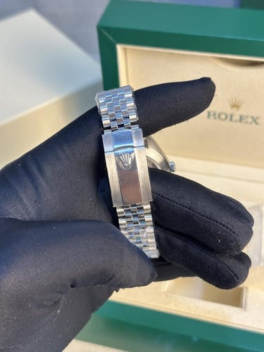 ساعه رولكس المقاس 41 مم