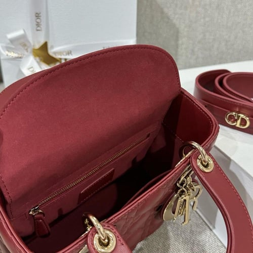 ليدي ديور سمول 20cm