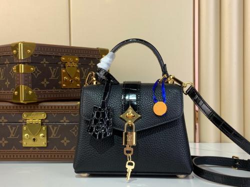 لوي فيتون Rose des vents mini مقاس19