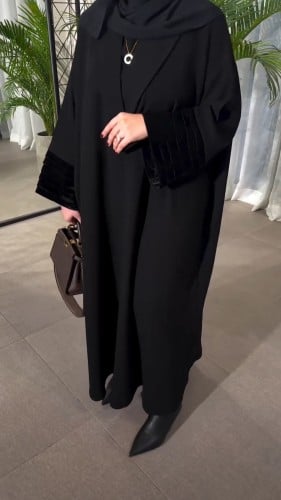 عباية ناعمه