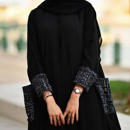 عباية ناعمه أنيقة للدوام