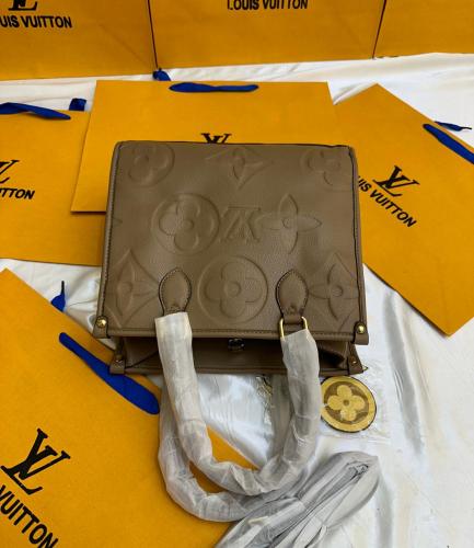 شنطة لويس فيتون