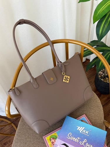 شنطة توري برتش