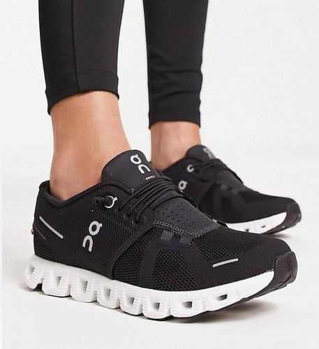 حذاء اون راننج