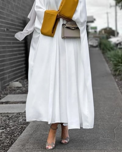 عباية ناعمه