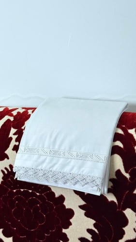 سراويل نسائية مشتغلة يدوي لون ابيض