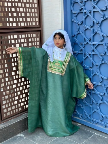 لبس حجازي اخضر غامق (4 قطع)