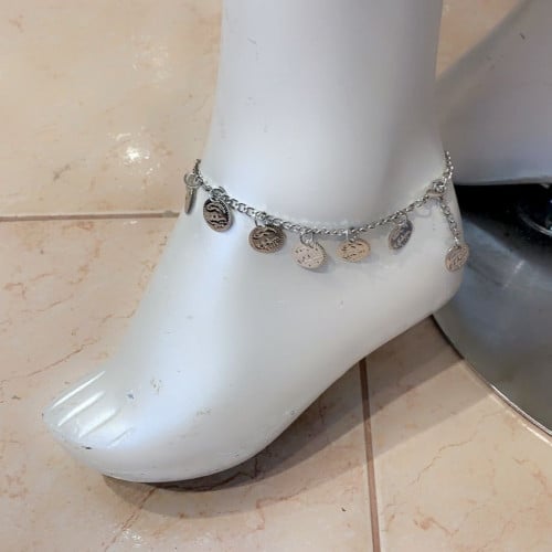 خلخال بناتي اللون فضي