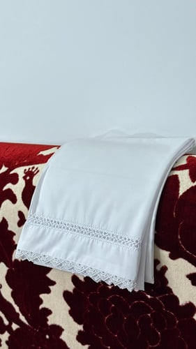 سراويل نسائية مشتغلة يدوي لون ابيض