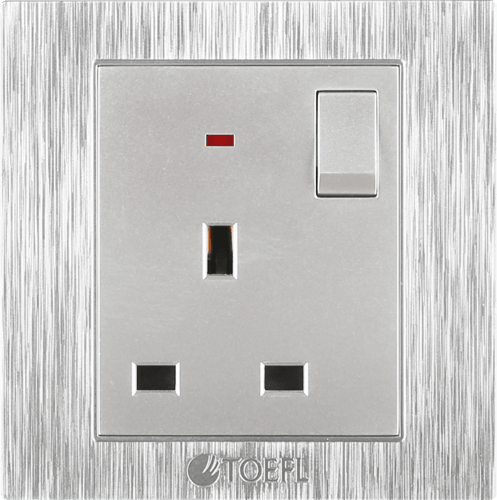 فيش ثلاثي مع مفتاح 13 امبير ألوان متعددة توفل