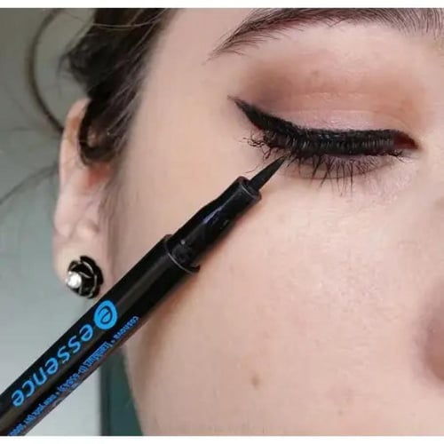 ايسنس محدد عيون ضد الماء 01 - أسود