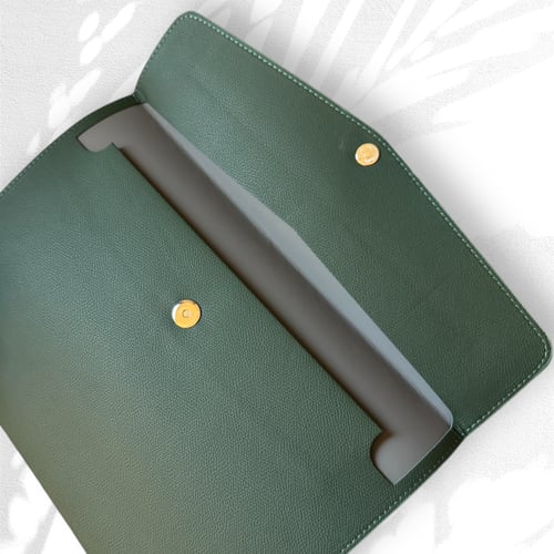 ملف جلد بحفر اسم