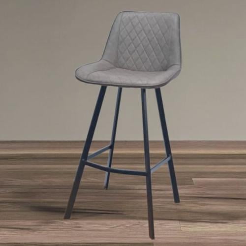 كرسي بار جلد عنابي و قاعدة اربع ارجل حديد لون اسود