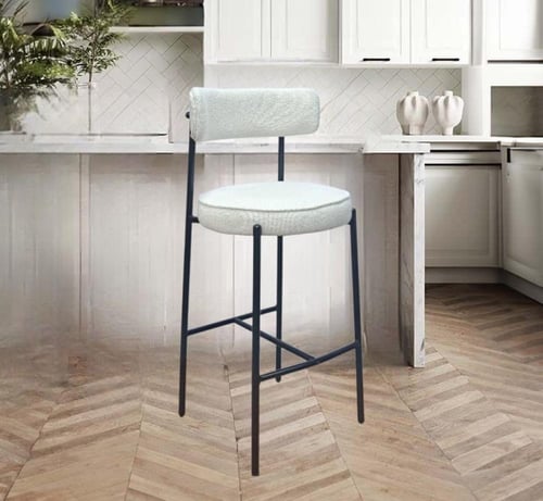 كرسي بار قماش ابيض و قاعده اربع ارجل حديد لون اسود...