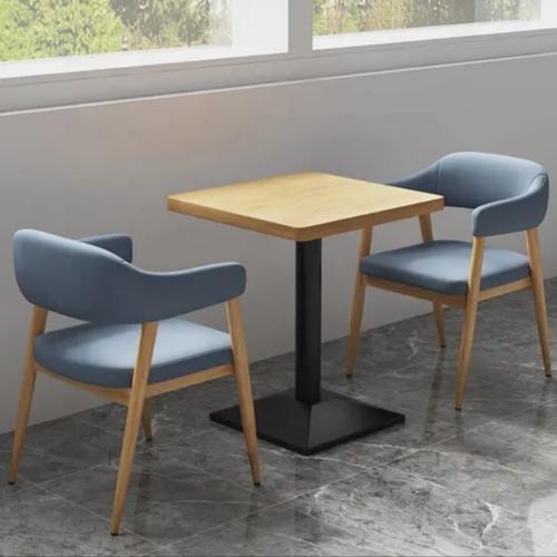 طاولة طعام خشب لون بيج مربعه 60CM قاعدة حديد اسود...