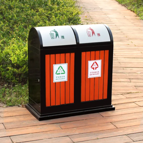 سلة مهملات خارجية خشبي احمر فتحتين GWD1176