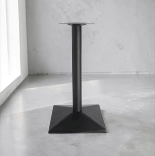 قاعدة طاولة طعام حديد مربع اسود مع عامود دائري GWD...