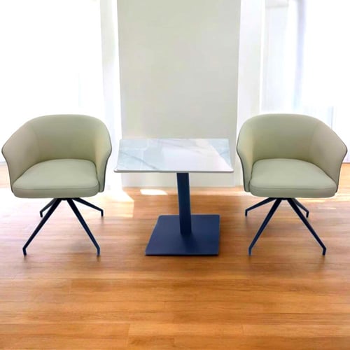 طقم ضيافة و كافيه طاوله سراميك مربع مع 2 كراسي جلد...