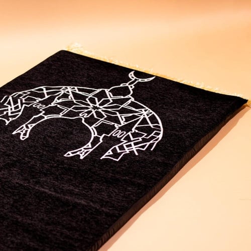 سجادة الصلاة الترا سندس المريحه والمبطنة بطبقتين ش...