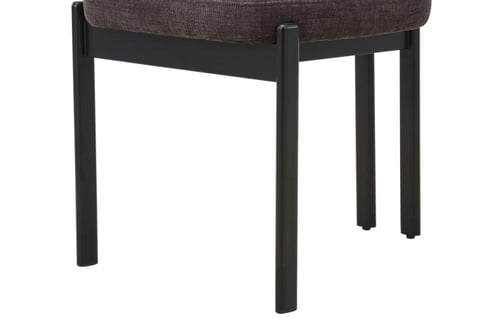 كرسي طعام مودرن مبطن بقماش فاخر