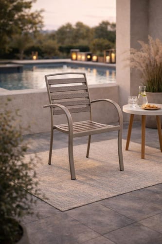 كرسي جلسات خارجية معدني – تصميم عملي