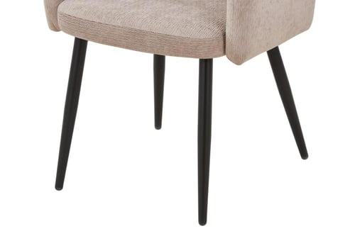 كرسي بتصميم عصري متعدد الالوان