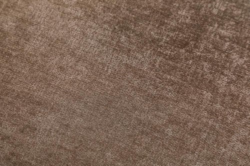 كرسي طعام مودرن بقماش فاخر وقاعدة خشبية أنيقة