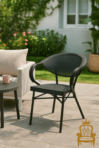 كرسي خارجي أنيق – تصميم عصري بألوان متعددة