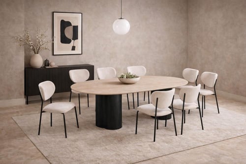 طاولة طعام بيج بتصميم عصري مع كراسي مريحة مقاسات م...